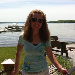 Meet your Posher, Amy l.